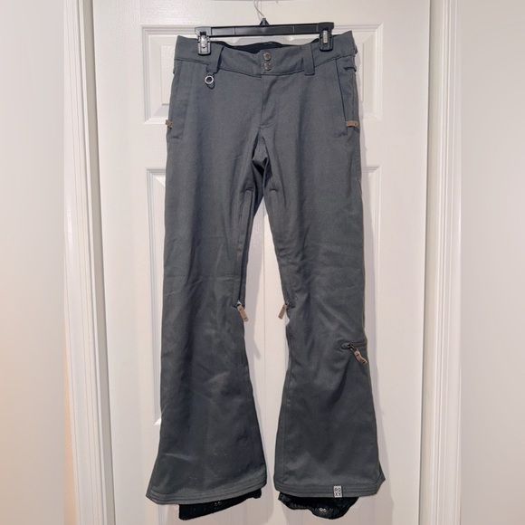 Gray Roxy Torah Bright slim fit women’s Flared Snowboard/Ski Pants Sz Small EUC - Picture 1 of 16